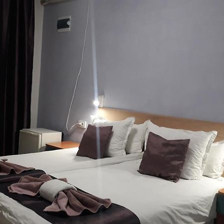 Iglika Hotel Yambol Bagian luar foto