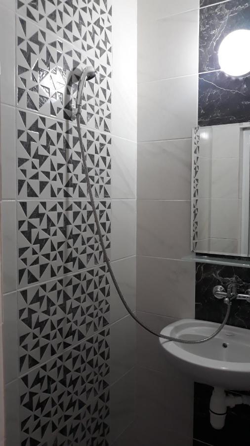Iglika Hotel Yambol Bagian luar foto