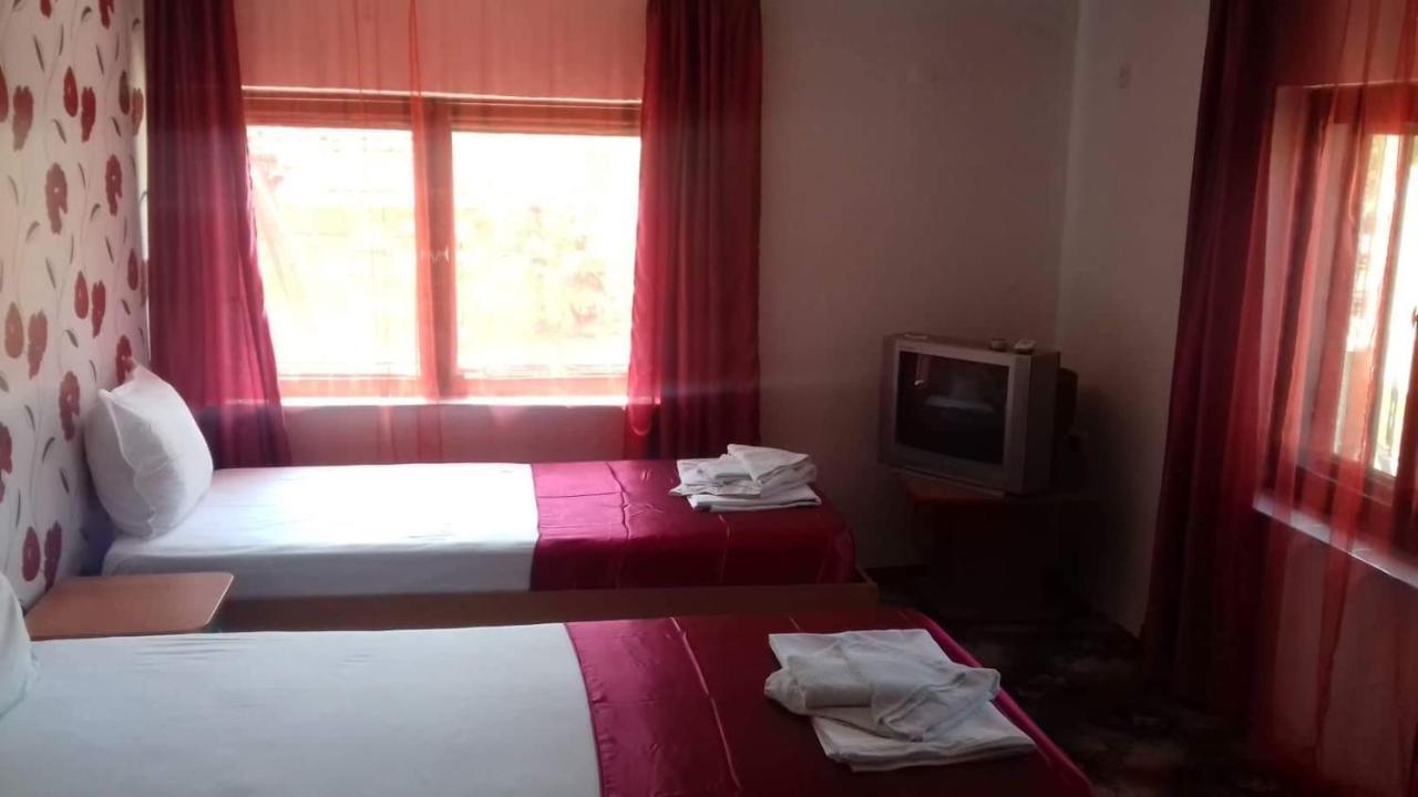Iglika Hotel Yambol Bagian luar foto