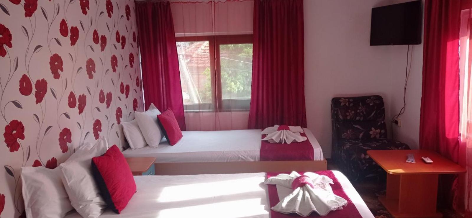 Iglika Hotel Yambol Bagian luar foto
